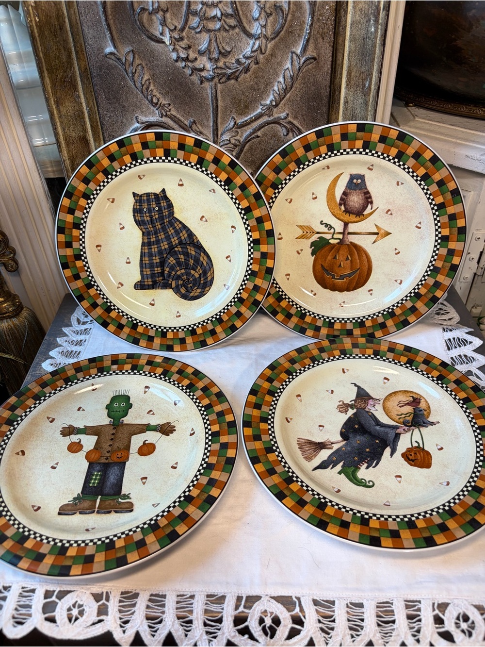 Halloween checkerboard salad plates Debbie Mumm Sakura vntg new